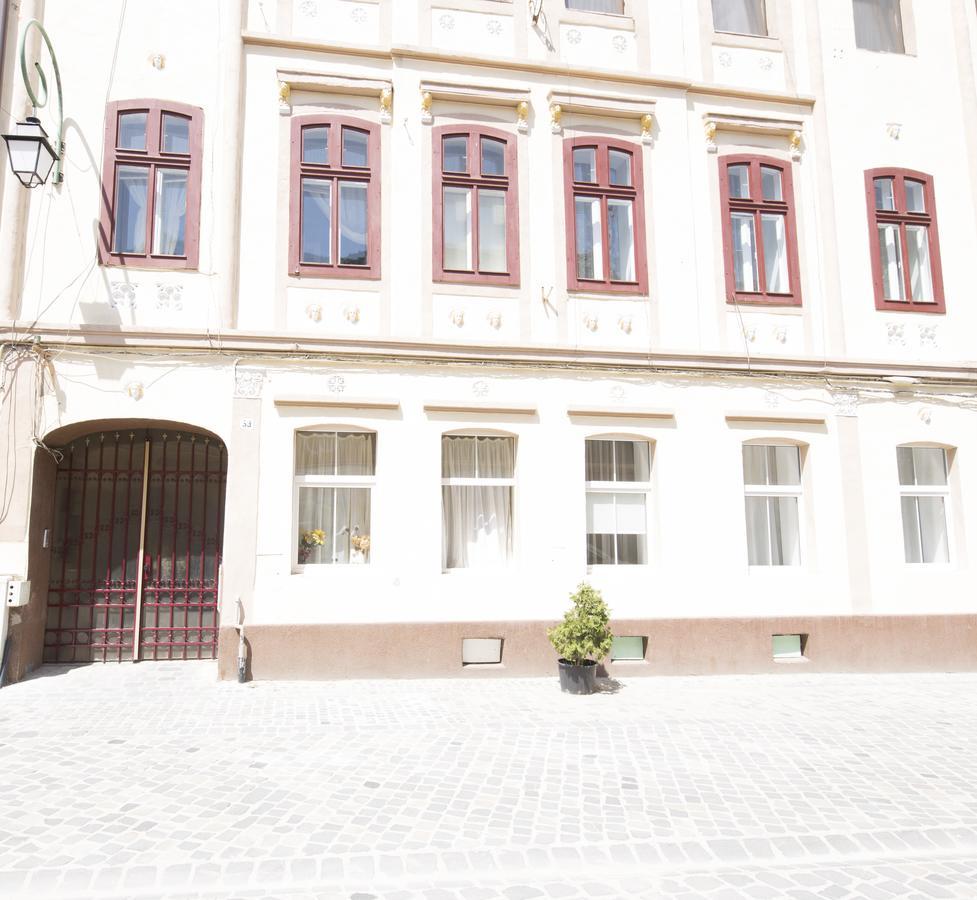 Sunny Old Town Apartment Brassó Kültér fotó