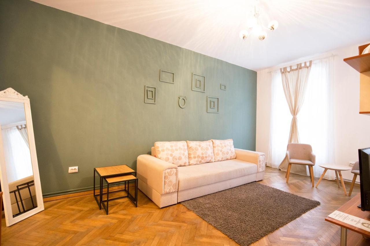 Sunny Old Town Apartment Brassó Kültér fotó